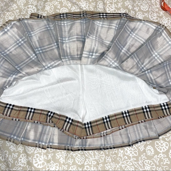 New beige pleated mini skirt - Picture 4 of 4